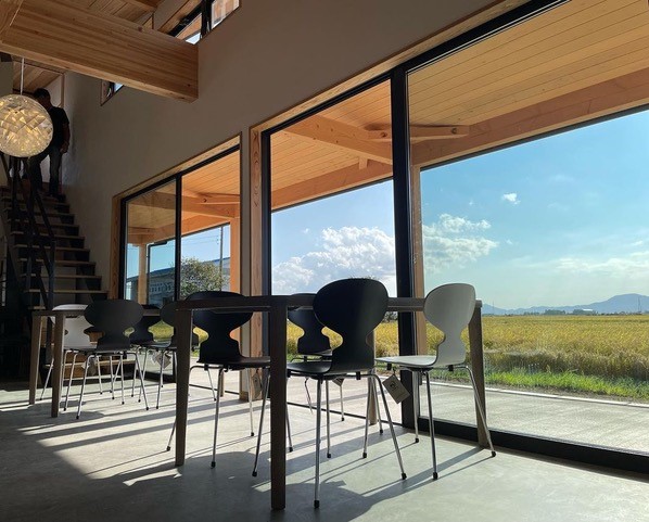  Farmer&rsquo;s kitchen BLACKBIRD