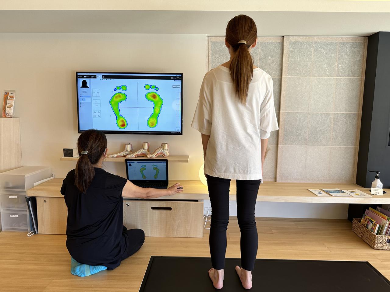  山忠　足と靴下の店　ごえん